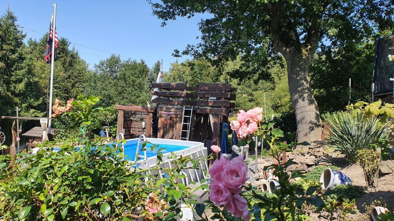 Frankes Lodge Apartment Mit Garten Und Pool, 6 Einzelbetten, Parkplatz エッセン エクステリア 写真